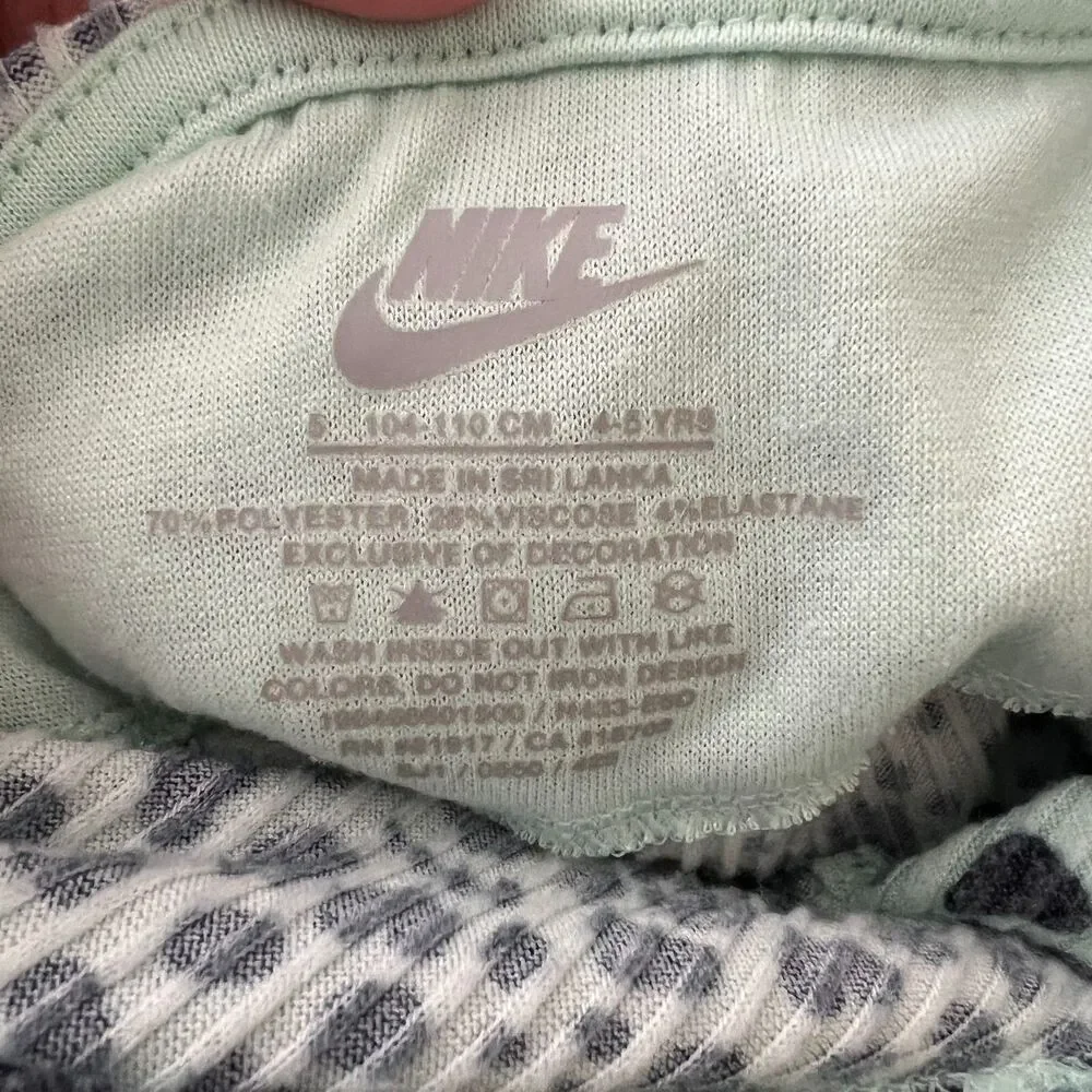 Nike Sweater Youth Small 4-5 Years Old Green Soft Ribbed Pullover Hoodie